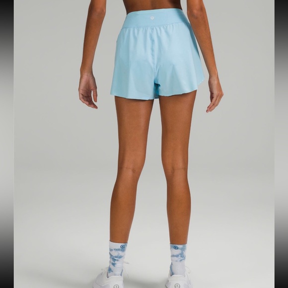 NEW Lululemon Find Your Pace 3” Short in Blue Chill - Picture 4 of 6